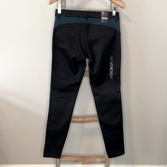 NWT NY&CO Color Block Legging Soho  Jeans - Picture 3 of 9